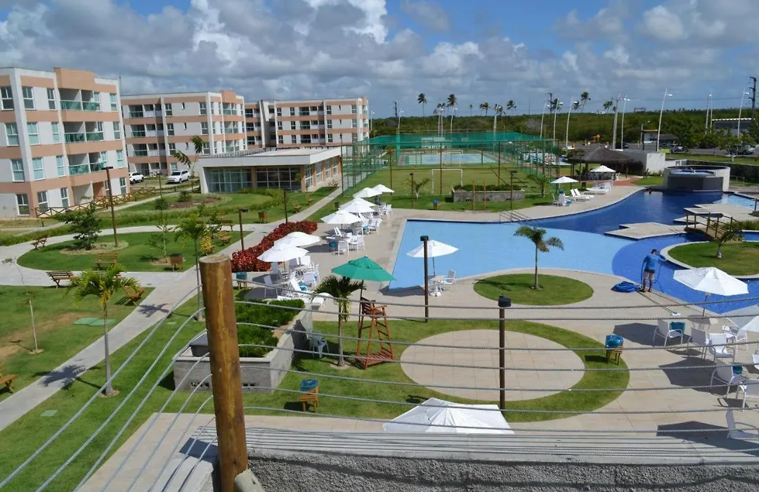 Muro Alto condomínio CLUBE AP 411-1